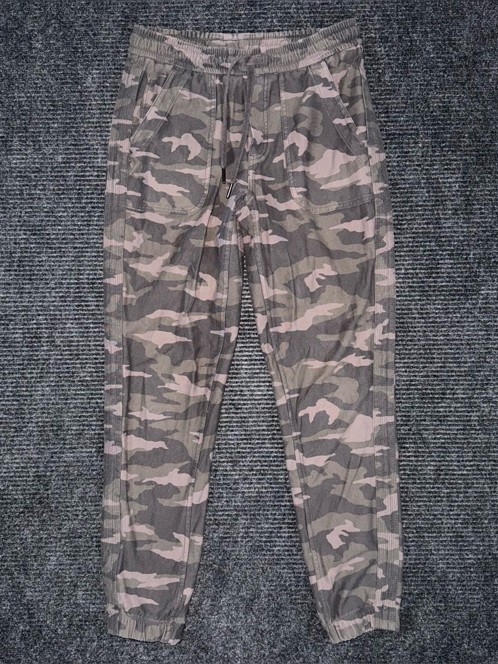 Athleta Camo Farallon Jogger Women’s 0 Elastic Waistband Drawstring Active Pants